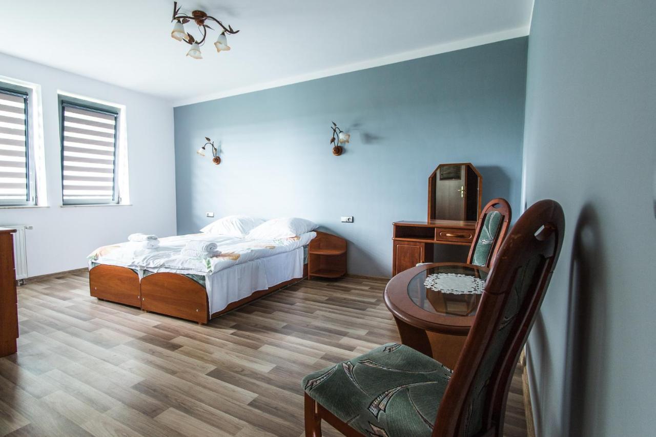 Motel Na Granicy Chyzne Zewnętrze zdjęcie